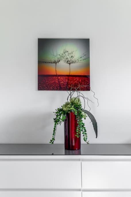 Apartament Downtown In Ten - Free Parking Göteborg Zewnętrze zdjęcie