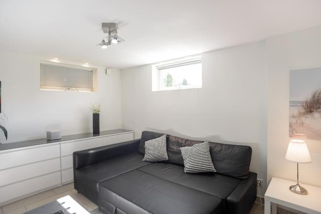 Apartament Downtown In Ten - Free Parking Göteborg Zewnętrze zdjęcie