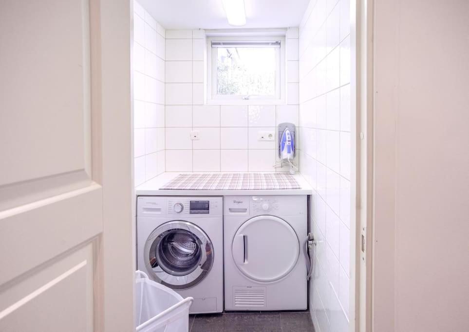 Apartament Downtown In Ten - Free Parking Göteborg Zewnętrze zdjęcie