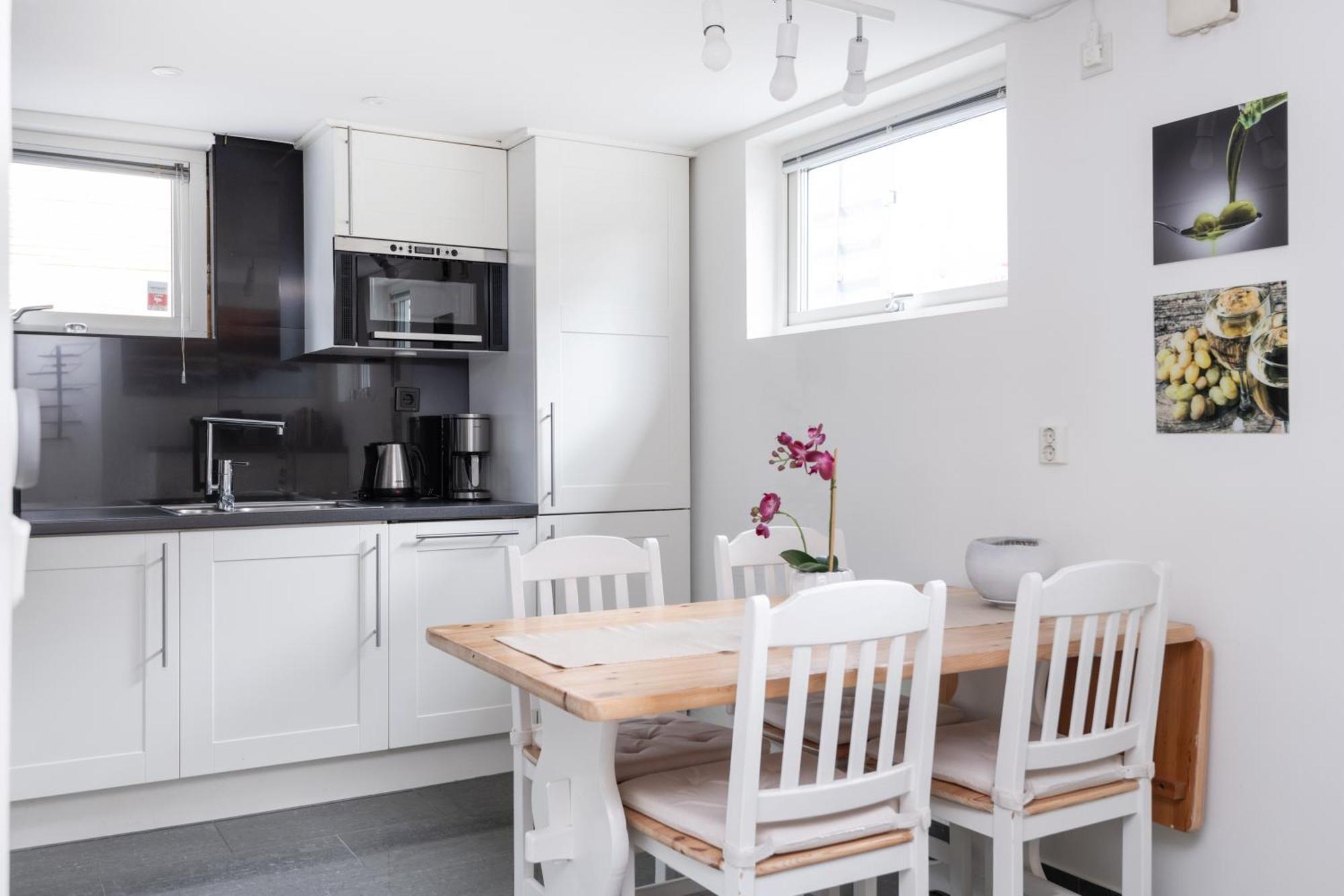Apartament Downtown In Ten - Free Parking Göteborg Zewnętrze zdjęcie