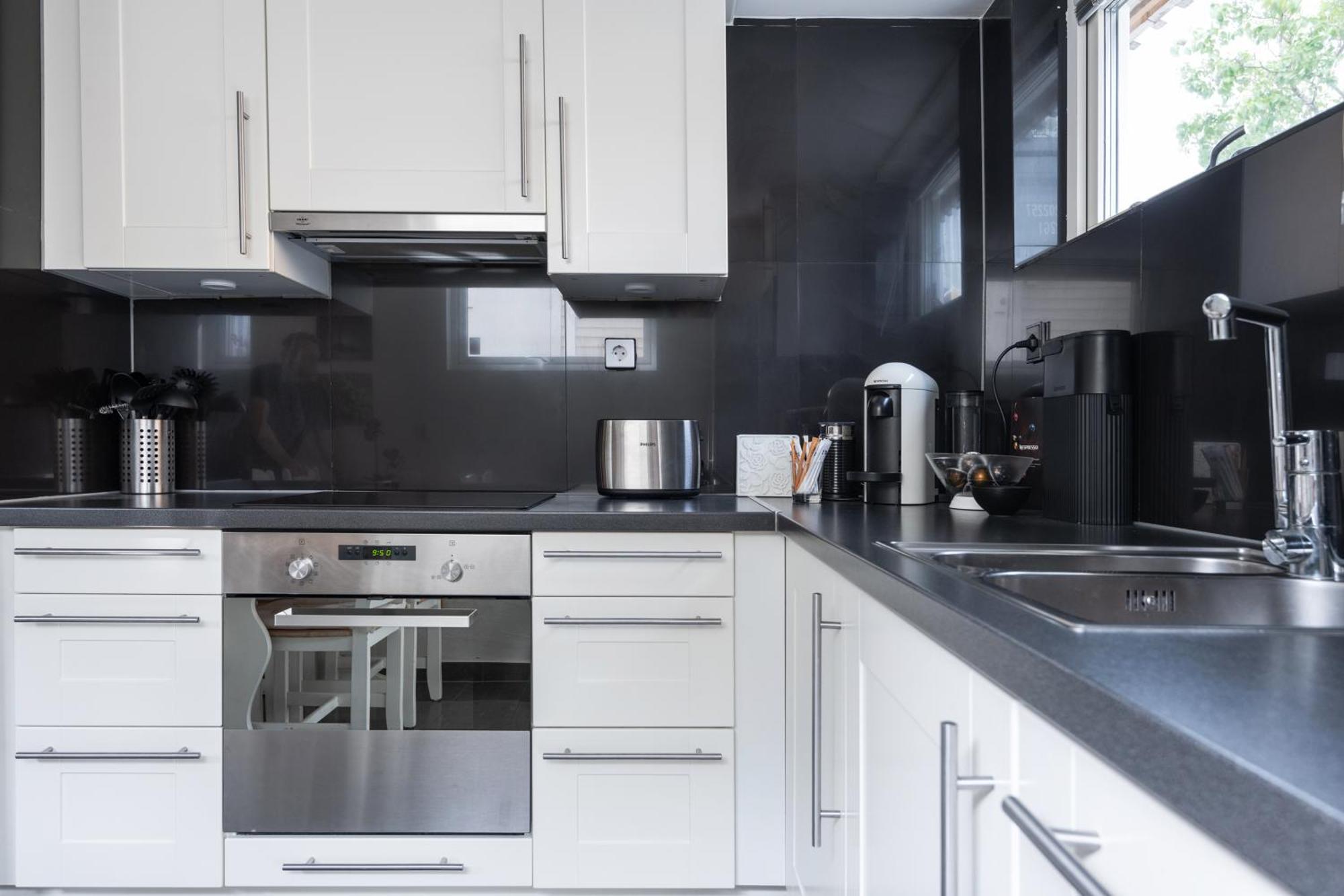 Apartament Downtown In Ten - Free Parking Göteborg Zewnętrze zdjęcie